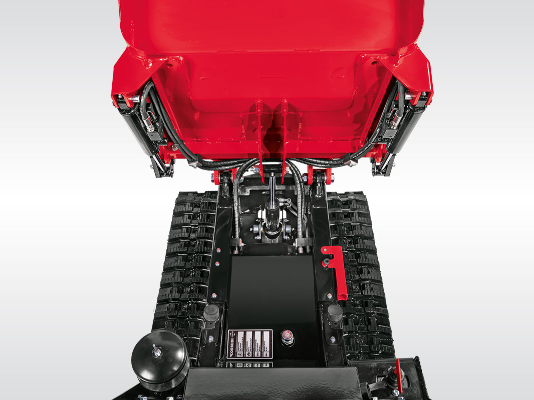 Detailansicht der Hubhydraulik der Lademulde des Dumpers DS 600 D