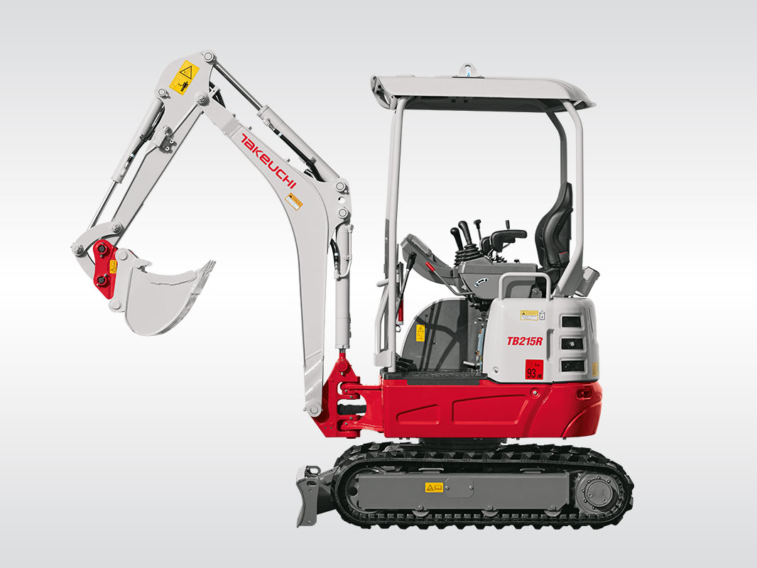 Kleiner rot-weißer Takeuchi Minibagger TB 215 R mit Kettenfahrwerk, seitlich von links fotografiert