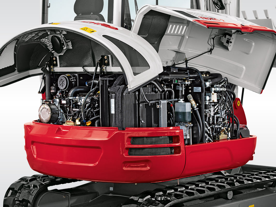 Oberwagen eines Takeuchi Baggers mit geöffneten Servicezugängen